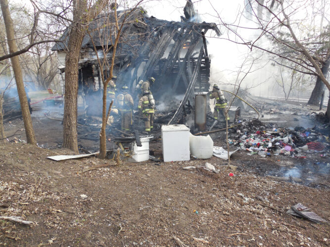 Fire guts vacant Fort Dodge house | News, Sports, Jobs - Messenger News
